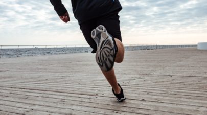 graphicstock cropped fitness man back view near the sea r83RoOX 2e