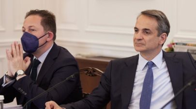 petsas mitsotakis